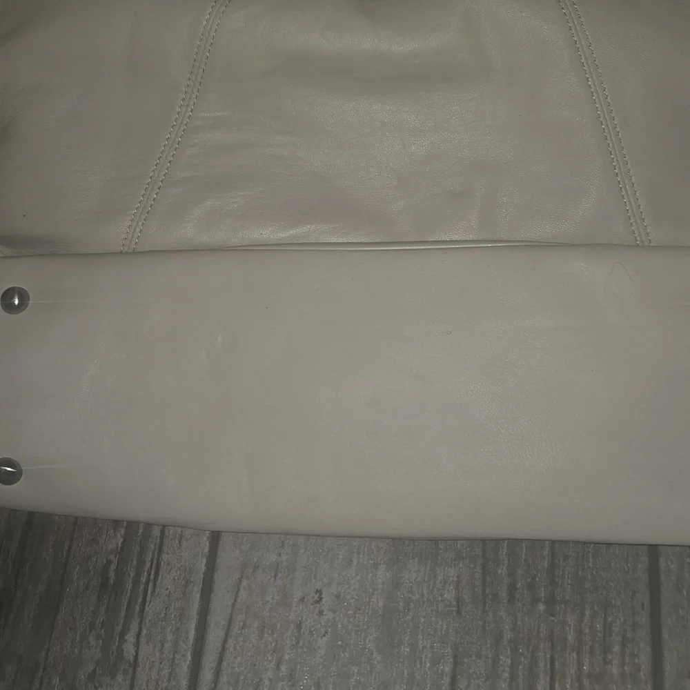 Coldwater Creek Cream Leather Shoulder Bag - Picture 5 of 8